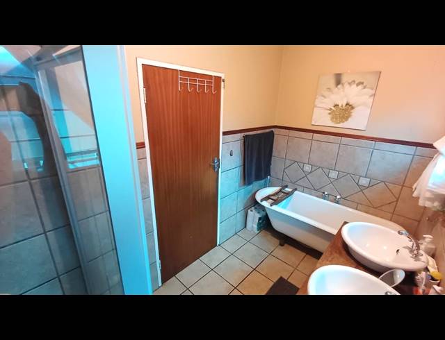 4 BEDROOM FREEHOLD FOR SALE IN LYTTELTON MANOR
